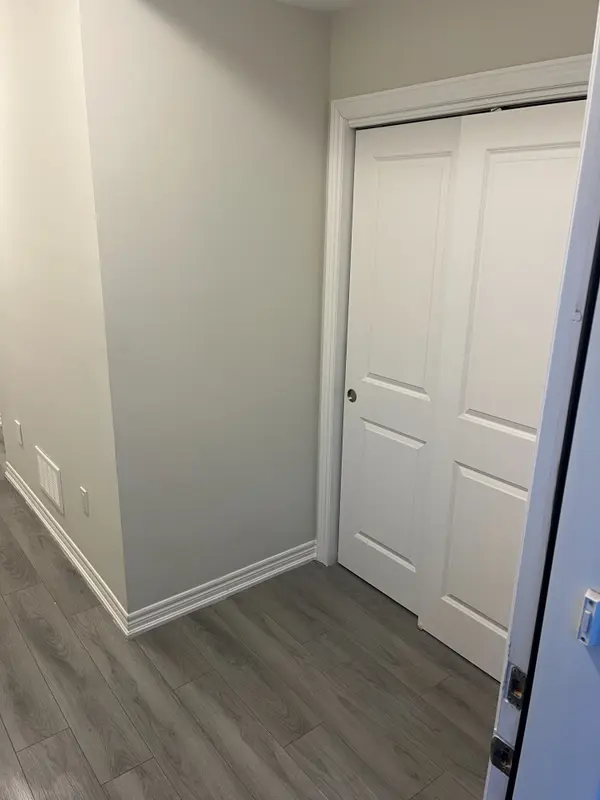 40 Zinfandel DR #55, Hamilton, ON L8E 0L1