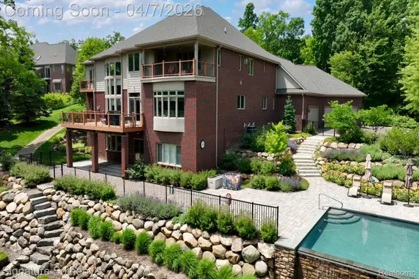 5001 FOREST VALLEY, Independence Charter Township, MI 48348