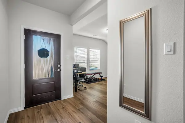 1700 Gold Mine Trail, Aubrey, TX 76227