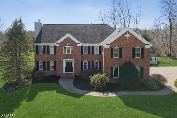 12 Quail Run, Randolph Twp., NJ 07869