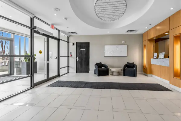 840 Queens Plate DR #605, Toronto W10, ON M9W 7J9