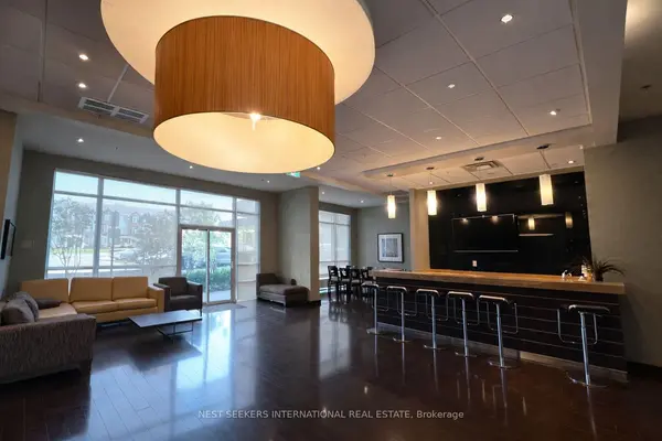 215 Queen ST E #2009, Brampton, ON L6W 0A9