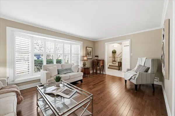 2192 Ireland DR, Burlington, ON L7P 3G1