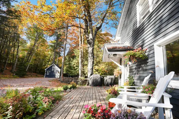 1005 Osgoode RD, Minden Hills, ON K0M 2K0