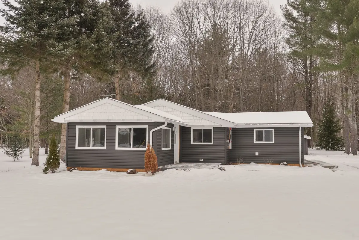460 Wellington ST, Gravenhurst, ON P1P 1A5
