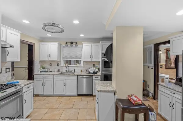 2785 Larchmont, Union Twp., NJ 07083