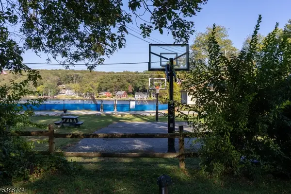 4 Lake Path 1, Sandyston Twp., NJ 07826