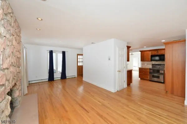 14 Little Ln, Roxbury Twp., NJ 07885