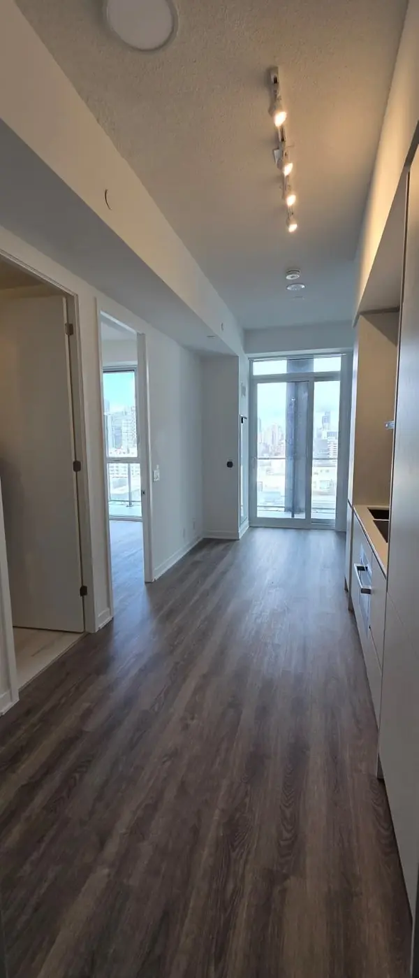 180 Front ST E #2301, Toronto C08, ON M5A 0A9