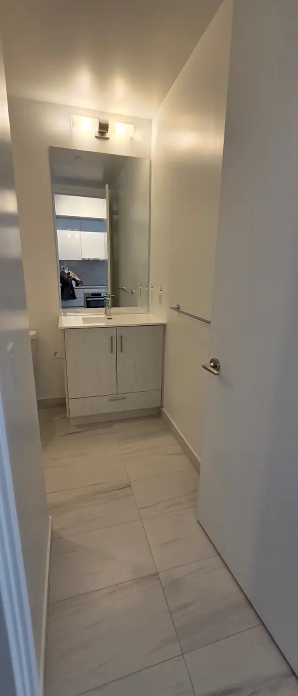 180 Front ST E #2301, Toronto C08, ON M5A 0A9