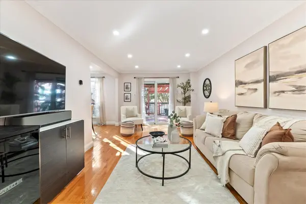 780 Hampton CT, Pickering, ON L1W 3M3