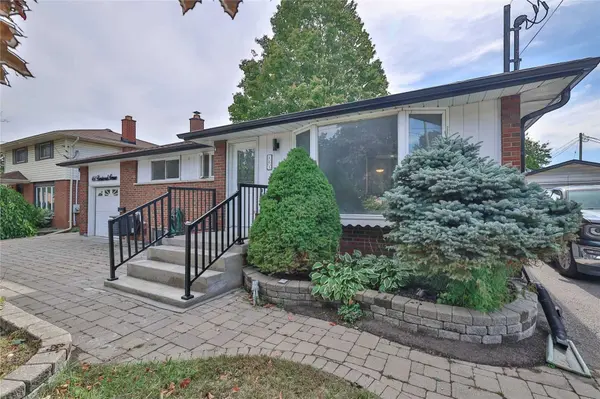 461 Brentwood AVE #Main, Oshawa, ON L1G 2S9