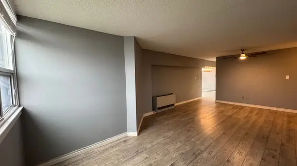 80 Athol ST E #501, Oshawa, ON L1H 8B7