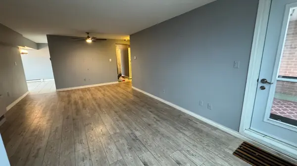 80 Athol ST E #501, Oshawa, ON L1H 8B7