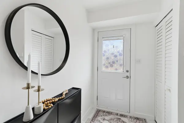 1232 Southdale AVE, Oshawa, ON L1H 7Z3