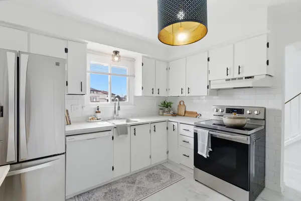 1232 Southdale AVE, Oshawa, ON L1H 7Z3