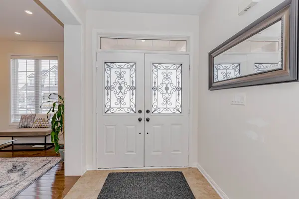 649 Brothers CRES, Milton, ON L9T 0A6