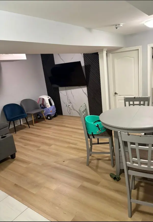 23 Blairwood CT #Basement, Brampton, ON L6P 1B5