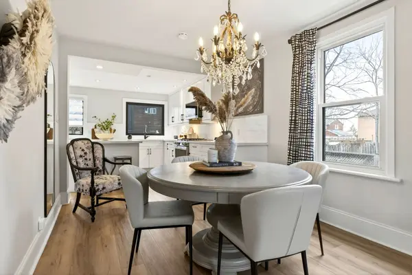 381 Elizabeth ST, Grimsby, ON L3M 3K6