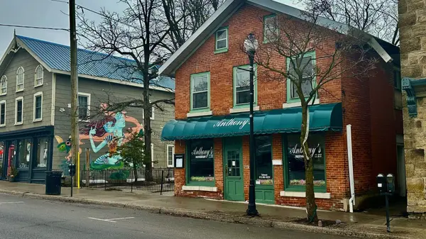 37 King ST E, Gananoque, ON K7G 1E8