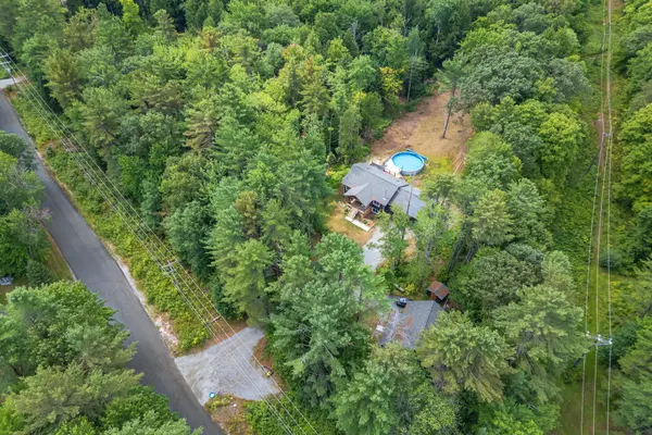 2698 Old Muskoka RD, Huntsville, ON P0B 1M0