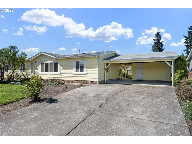 145 RIVER RD #13, Junction City, OR 97448