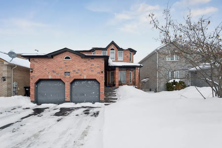 25 Meyer AVE, Barrie, ON L4M 6Y1