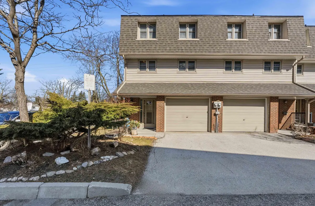 24 Purple Sageway N/A #40, Toronto C15, ON M2H 2Z5