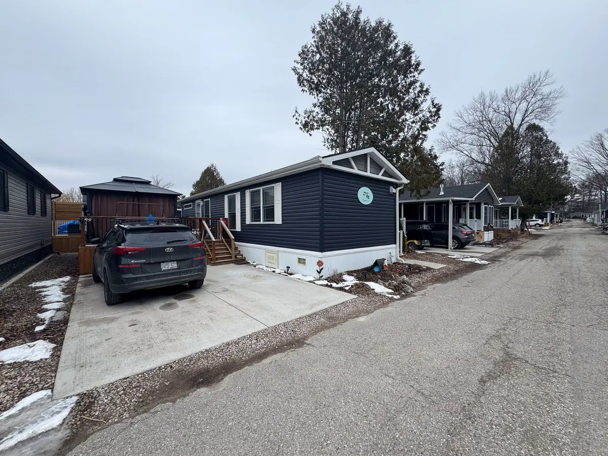 22790 Amiens RD #8, Middlesex Centre, ON N0L 1R0