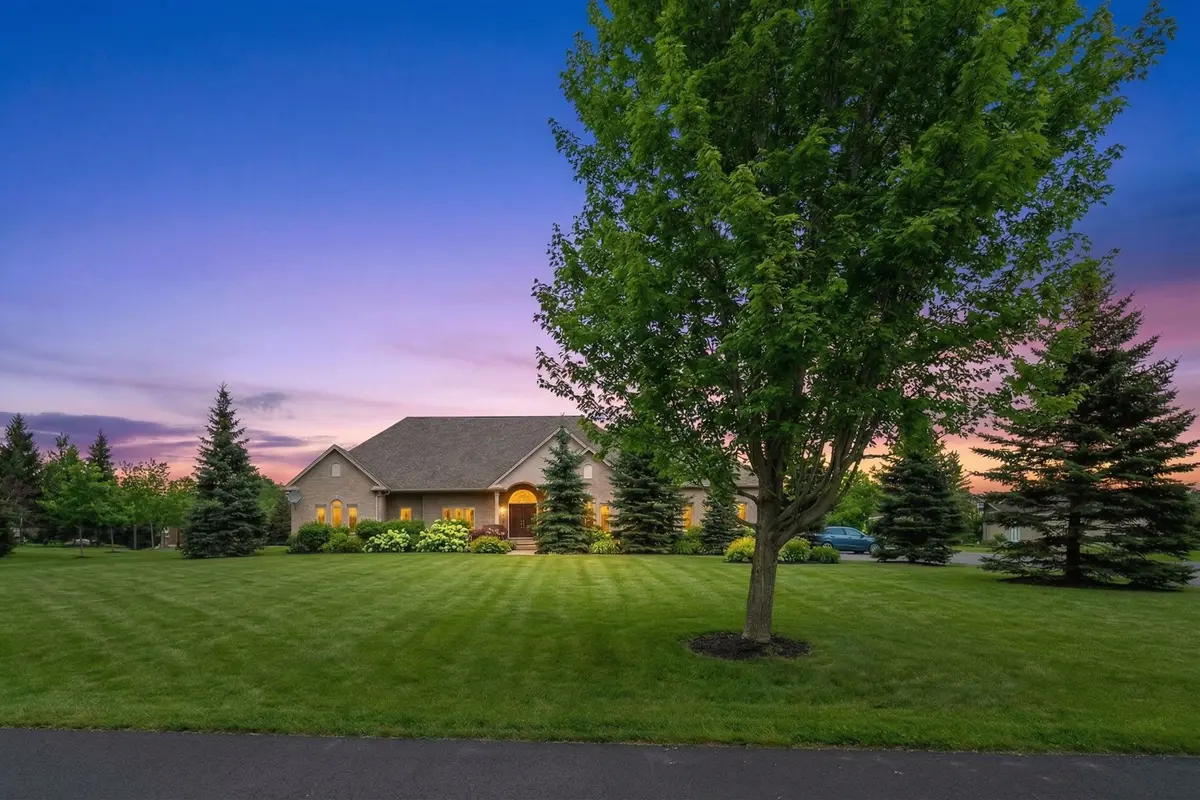 48 Brookhaven CRES, East Garafraxa, ON L9W 7M9