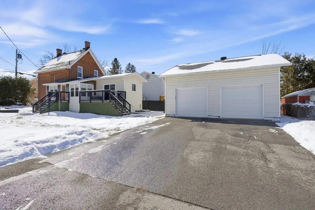 238 Park AVE, Carleton Place, ON K7C 2G6