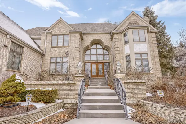1721 Archers Pointe, Rochester Hills, MI 48306