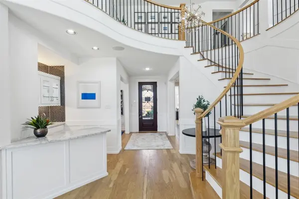 2409 Elmhurst Drive, Mansfield, TX 76063