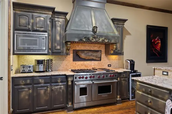 5904 Tewkesbury Way, Dallas, TX 75252