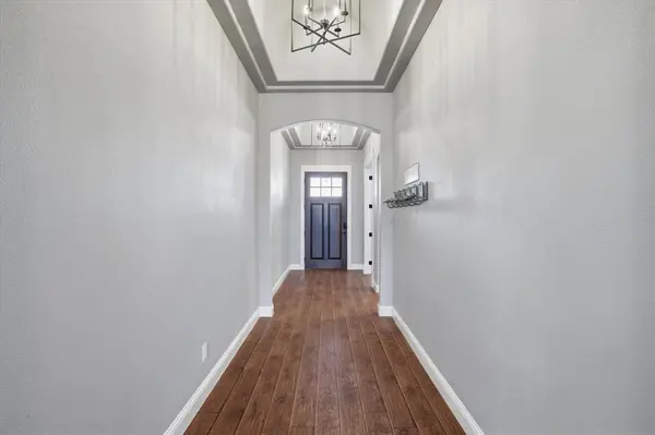 420 Blue Star Court, Burleson, TX 76028