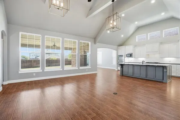 420 Blue Star Court, Burleson, TX 76028