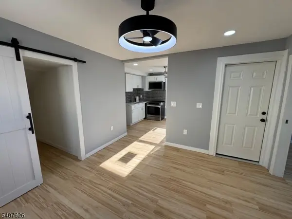 166 Rutherford Pl, North Arlington Boro, NJ 07031