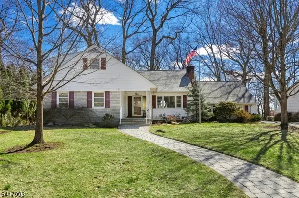 10 Tree Top Dr, Springfield Twp., NJ 07081