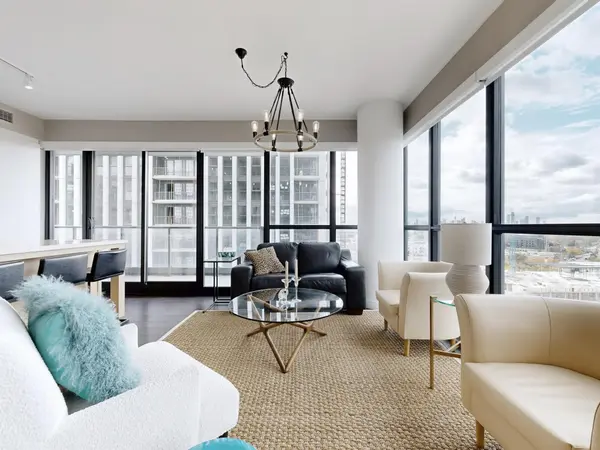 33 Frederick Todd WAY #1401, Toronto C11, ON M4G 0C9