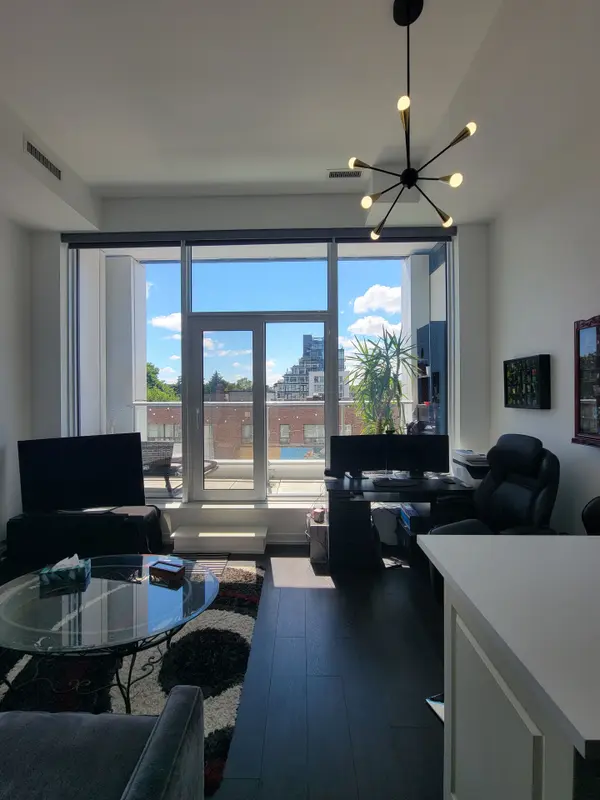 2020 Bathurst ST #210, Toronto C03, ON M5P 0A6