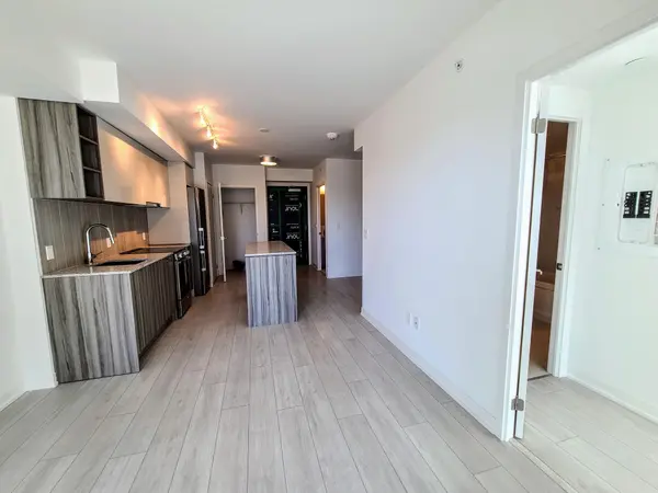 31 Tippett RD #262, Toronto C06, ON M3H 0C8