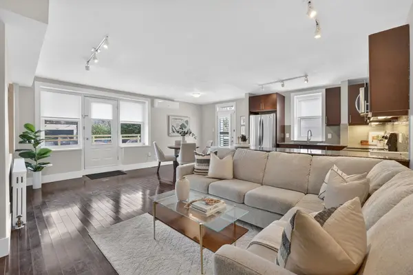 2603 Bathurst ST #106, Toronto C04, ON M6B 2Z6