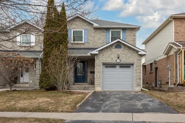 830 Castlegrove AVE, Oshawa, ON L1J 7X7