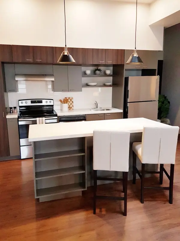 14 1/2 King ST E #310, Oshawa, ON L1H 1A9