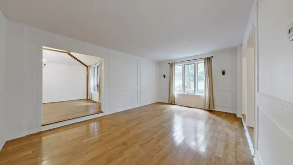 465 Woodland Acres CRES, Vaughan, ON L6A 1G2