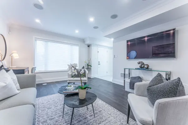 25 Cohen WAY, Vaughan, ON L6A 5B4