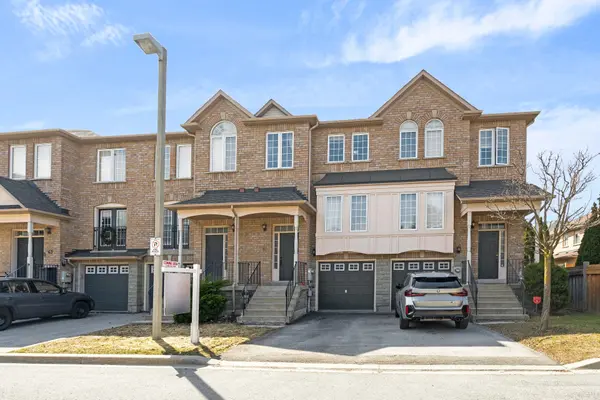 19 Foxchase AVE #61, Vaughan, ON L4L 9N1