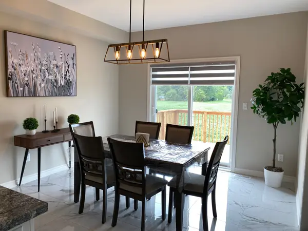 218 Prescott DR, Clearview, ON L0M 1S0