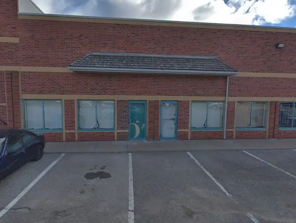 112 SAUNDERS RD #9 & 10, Barrie, ON L4N 9A8