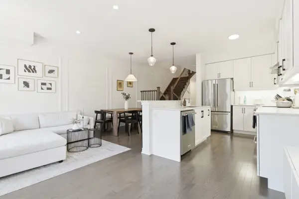 21 Morra AVE, Caledon, ON L7E 4K5